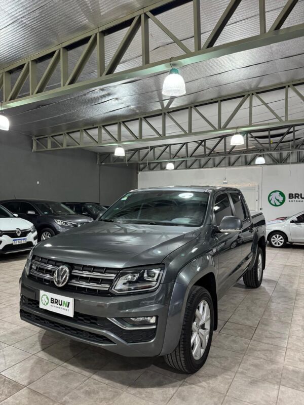 Volkswagen Amarok V6 Highline 4x4 AT 2021 - Image 10