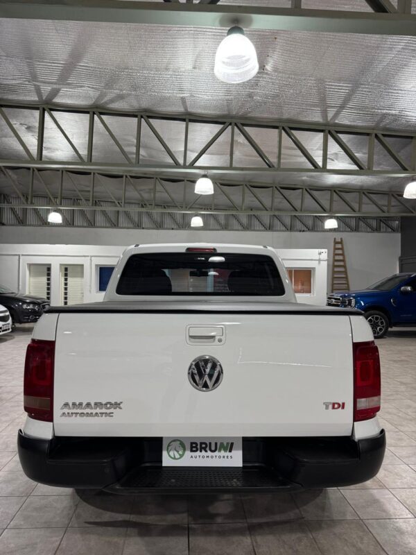 Volkswagen Amarok 2.0 Trendline AT 2016 - Image 4