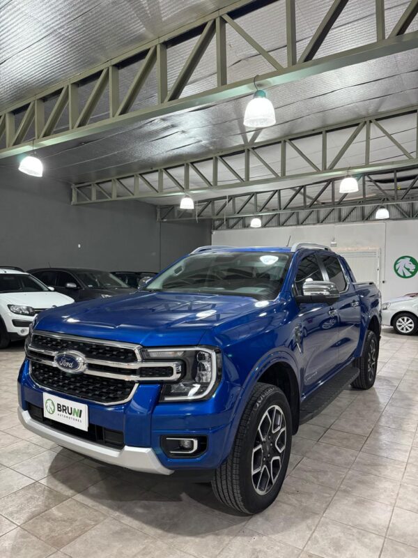 Ford Ranger V6 Limited 4x4 At 2023 - Image 10