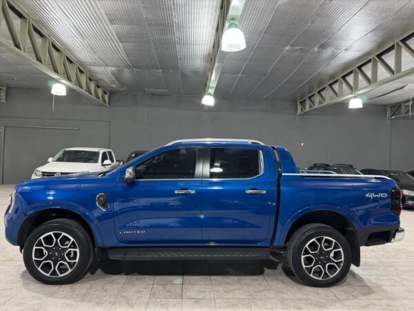 Ford Ranger V6 Limited 4x4 At 2023 - Image 8