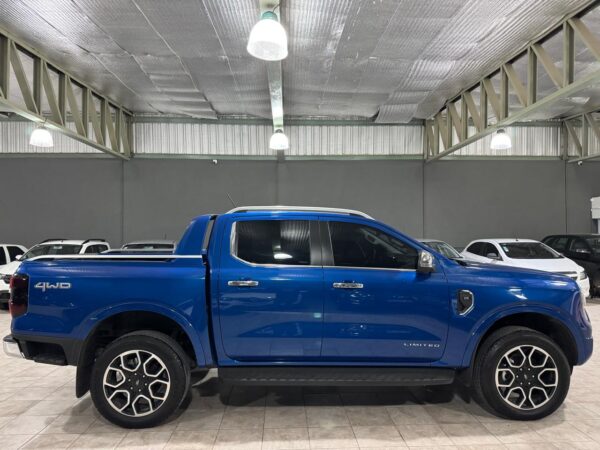 Ford Ranger V6 Limited 4x4 At 2023 - Image 7