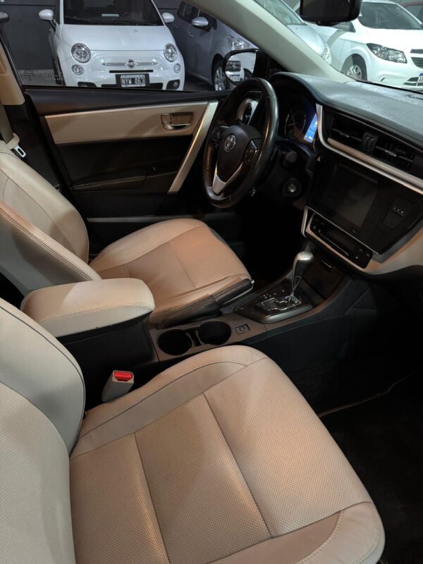 Toyota Corolla XEI cvt pack 2018 - Image 3