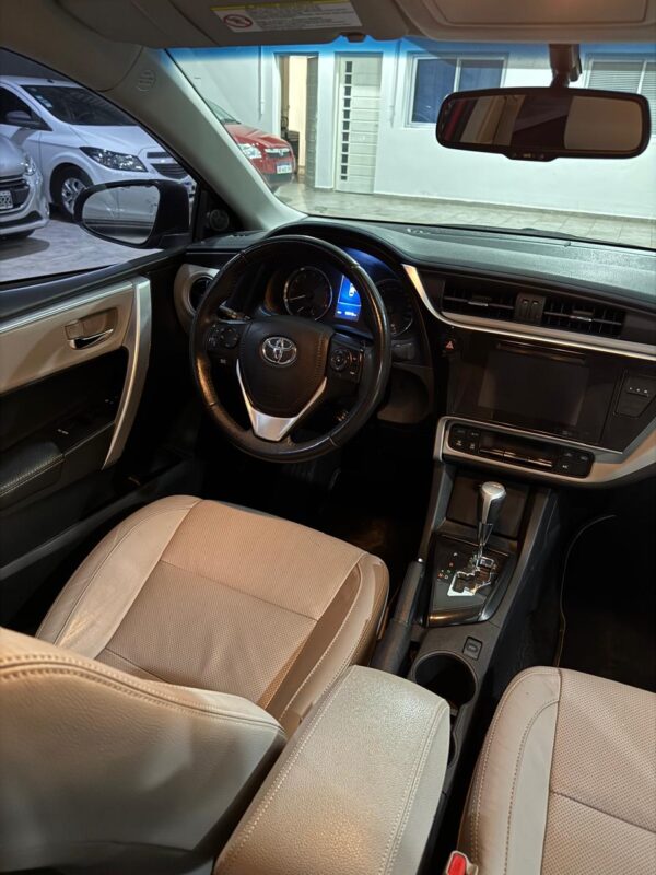 Toyota Corolla XEI cvt pack 2018 - Image 2