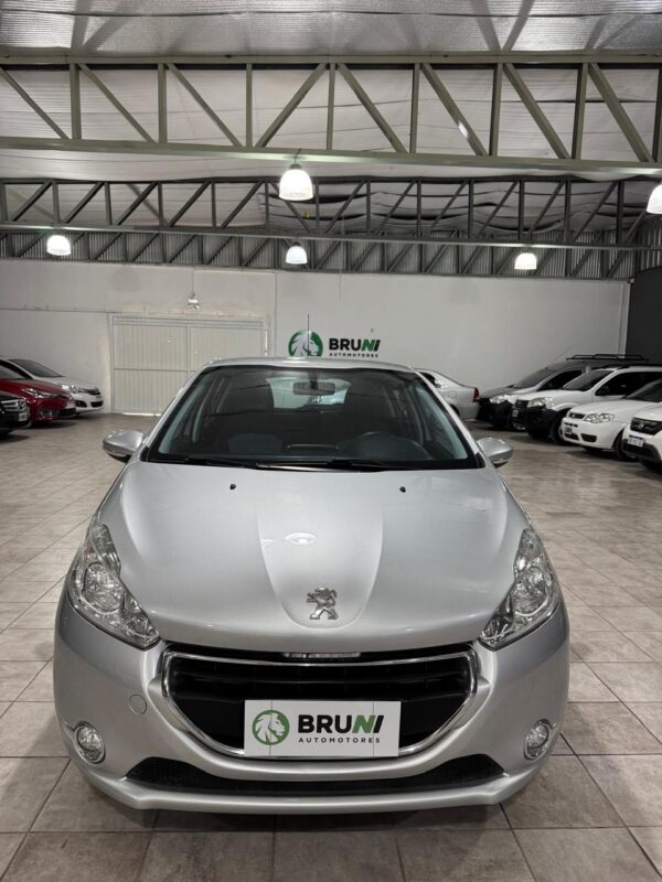 Peugeot 208 1.5 Allure  Nav 2015 - Image 10