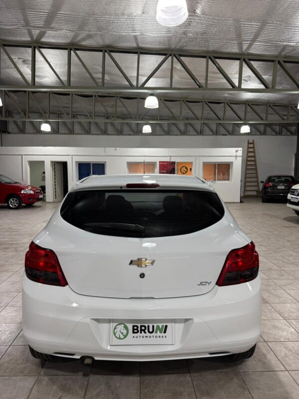 Chevrolet Ónix 1.4 Joy 2019 GNC - Image 5