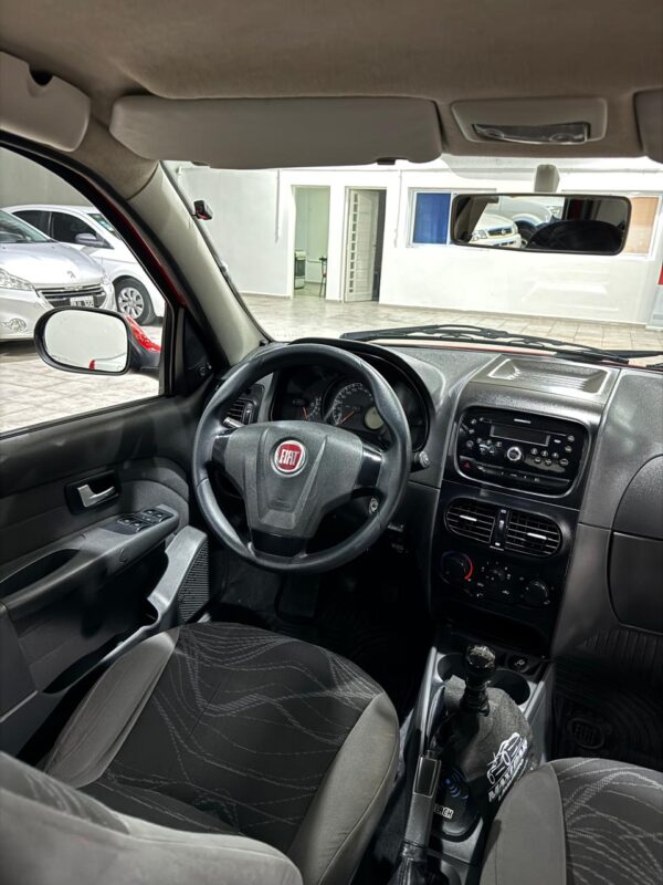 Fiat Siena 1.4 EL 2017 GNC - Image 2